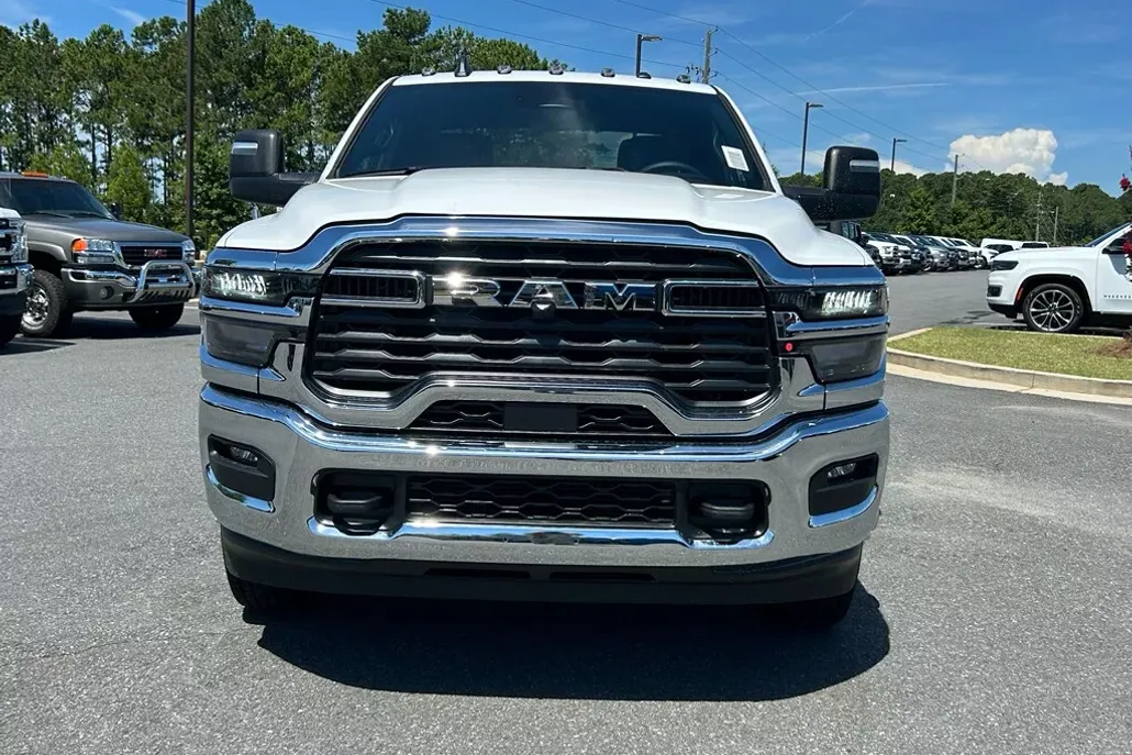2025 Ram 3500 Tradesman photo 1