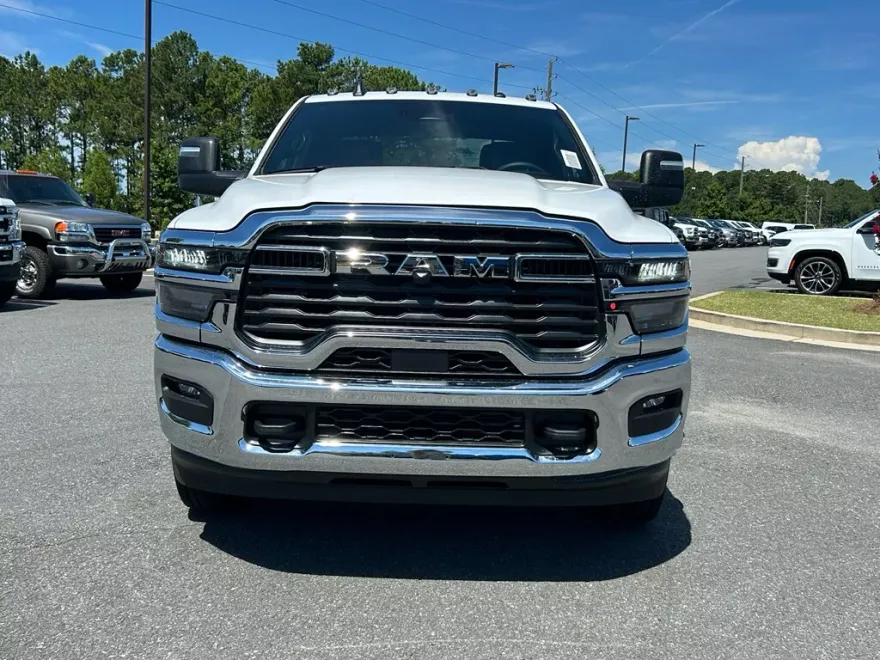 2025 Ram 3500 Tradesman photo 1