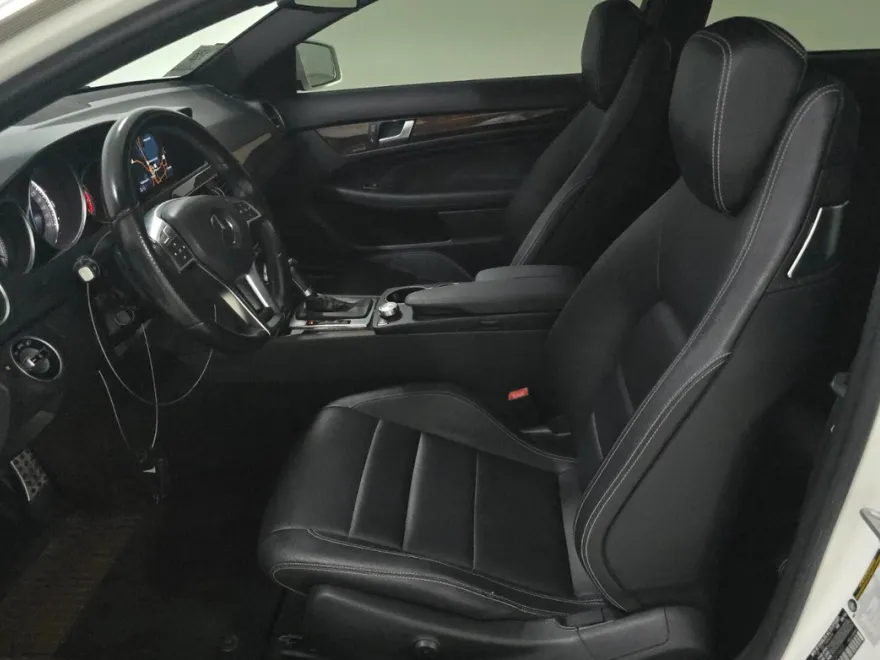 2015 Mercedes Benz C 350 4MATIC Coupe photo 1