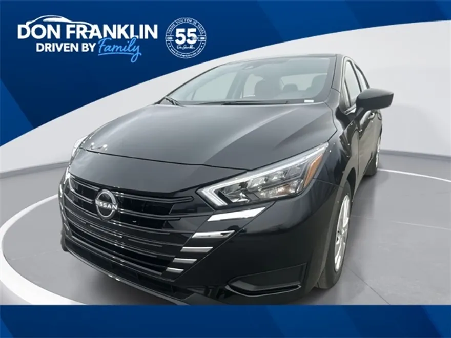 2025 Nissan Versa 1.6 S photo 1