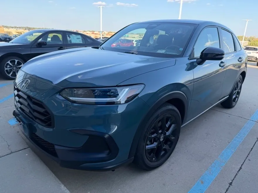 2024 Honda HR-V Sport photo 1