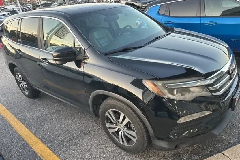 2016 Honda Pilot EX-L photo 1