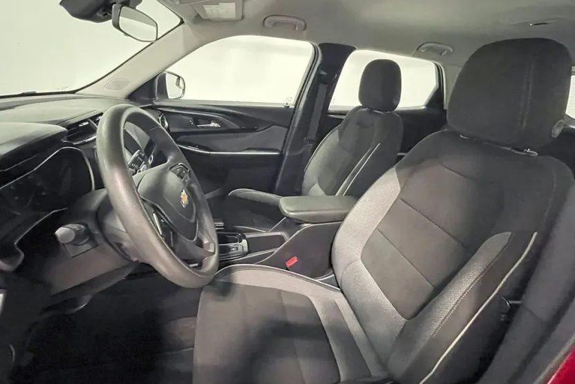 2021 Chevrolet Trailblazer LS photo 1