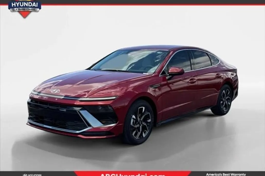 2025 Hyundai Sonata SEL photo 1