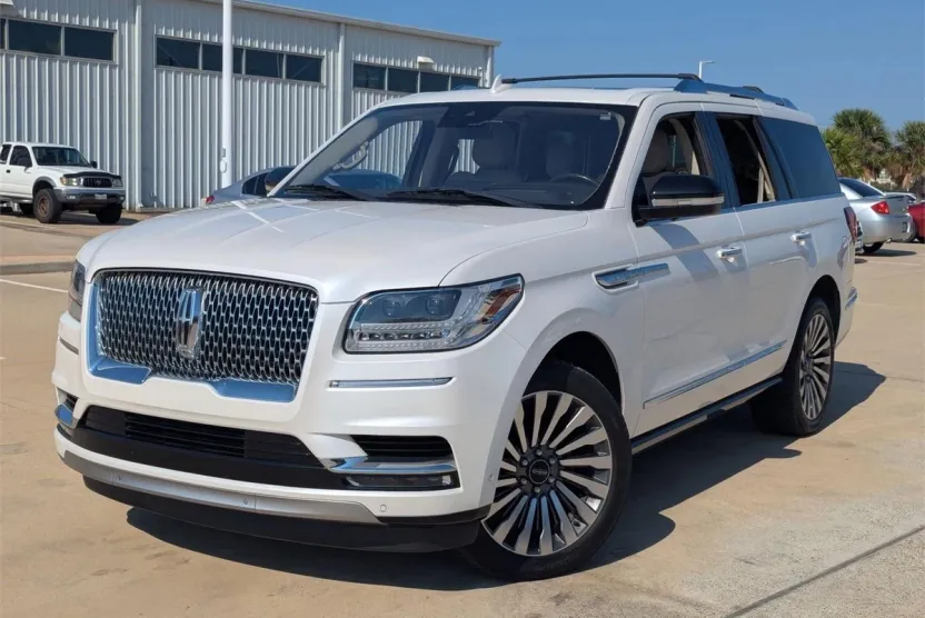 2018 Lincoln Navigator Reserve photo 1
