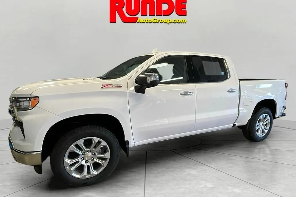2026 Chevrolet Silverado 1500 LTZ photo 1