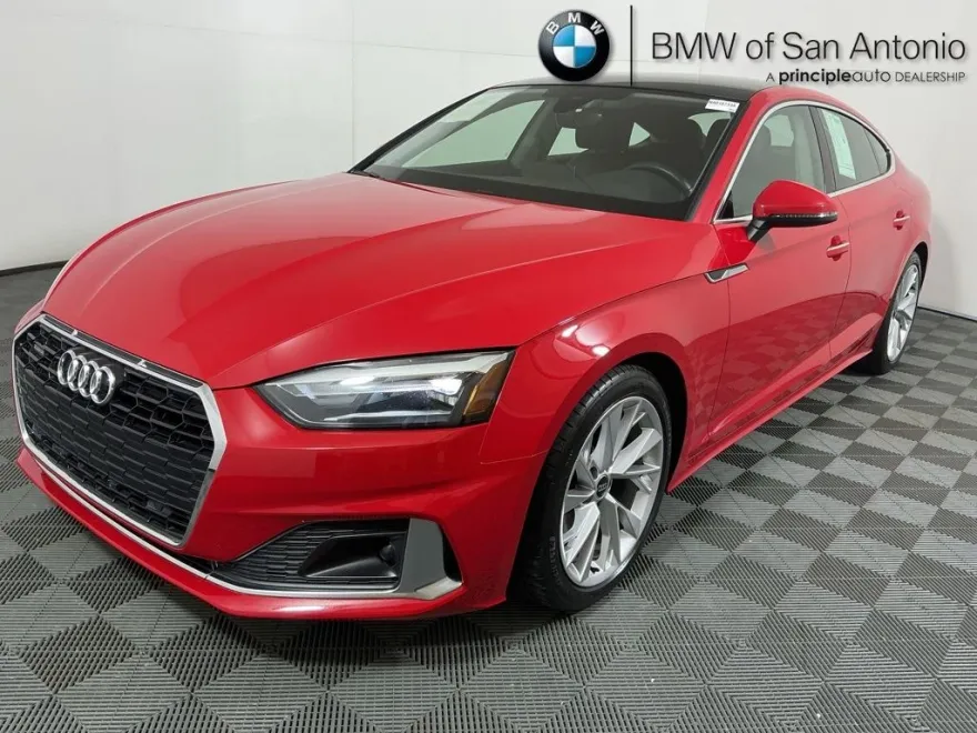 2022 Audi A5 40 Premium photo 1