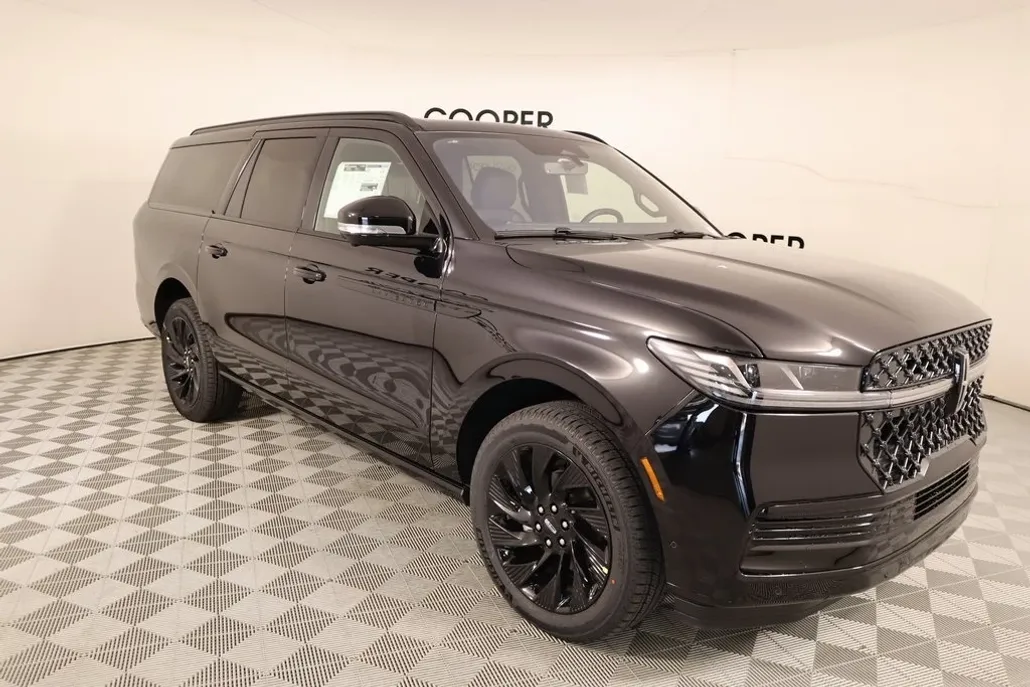 2025 Lincoln Navigator L Reserve photo 1