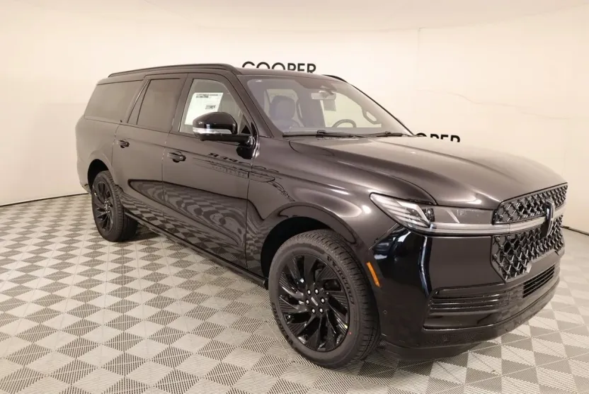 2025 Lincoln Navigator L Reserve photo 1