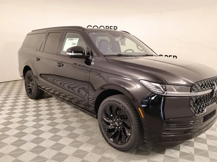 2025 Lincoln Navigator L Reserve photo 1