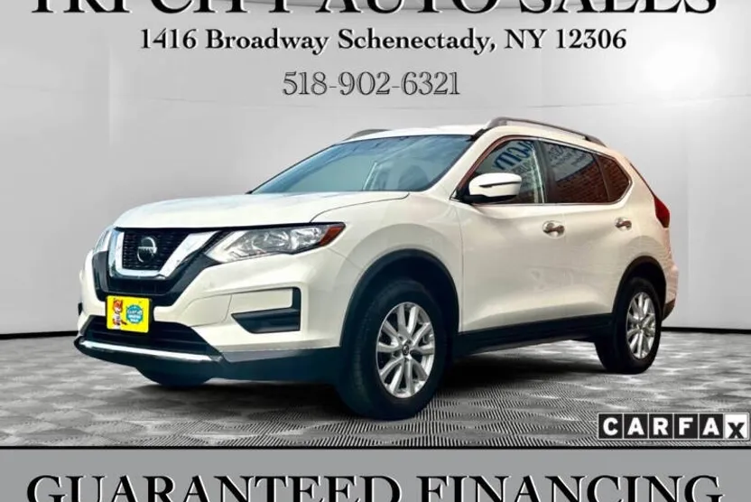 2018 Nissan Rogue SV photo 1