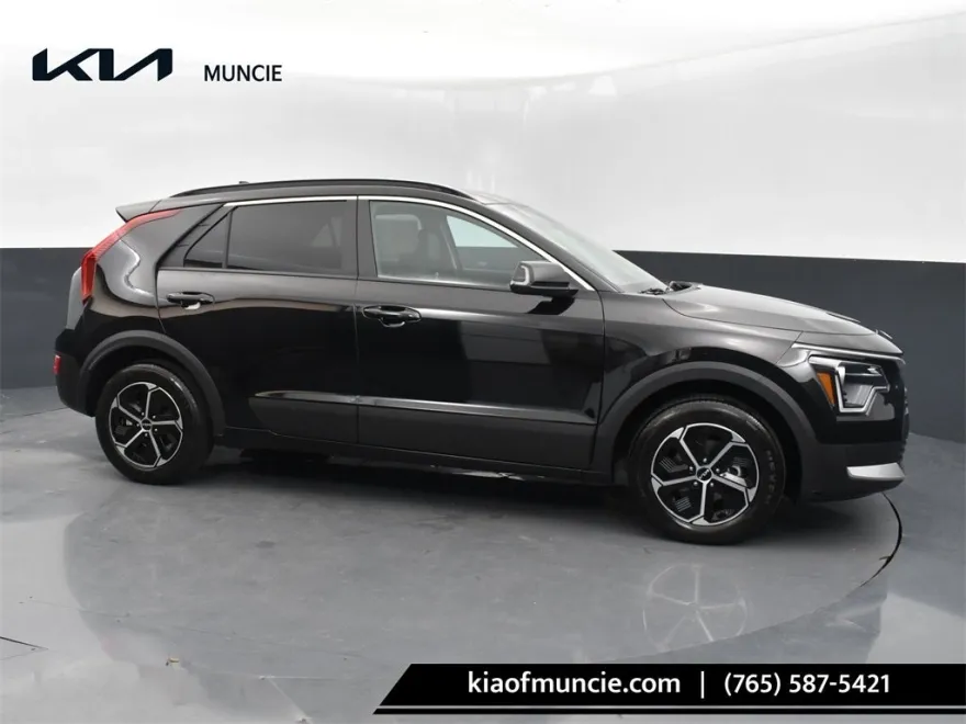 2025 Kia Niro EX photo 1