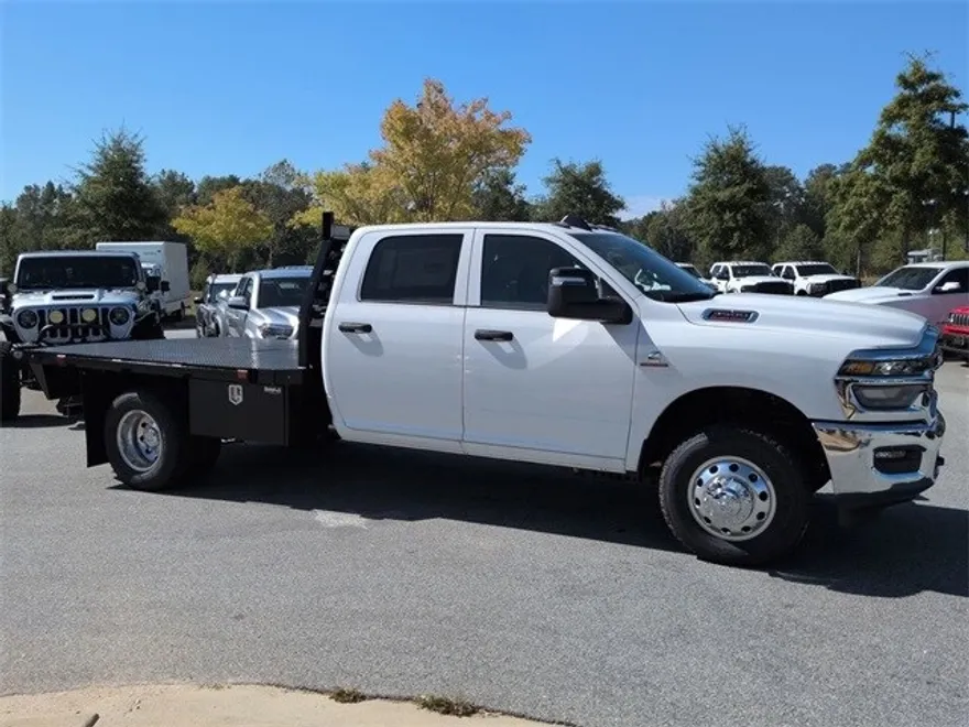 2025 Ram 3500 Tradesman photo 1
