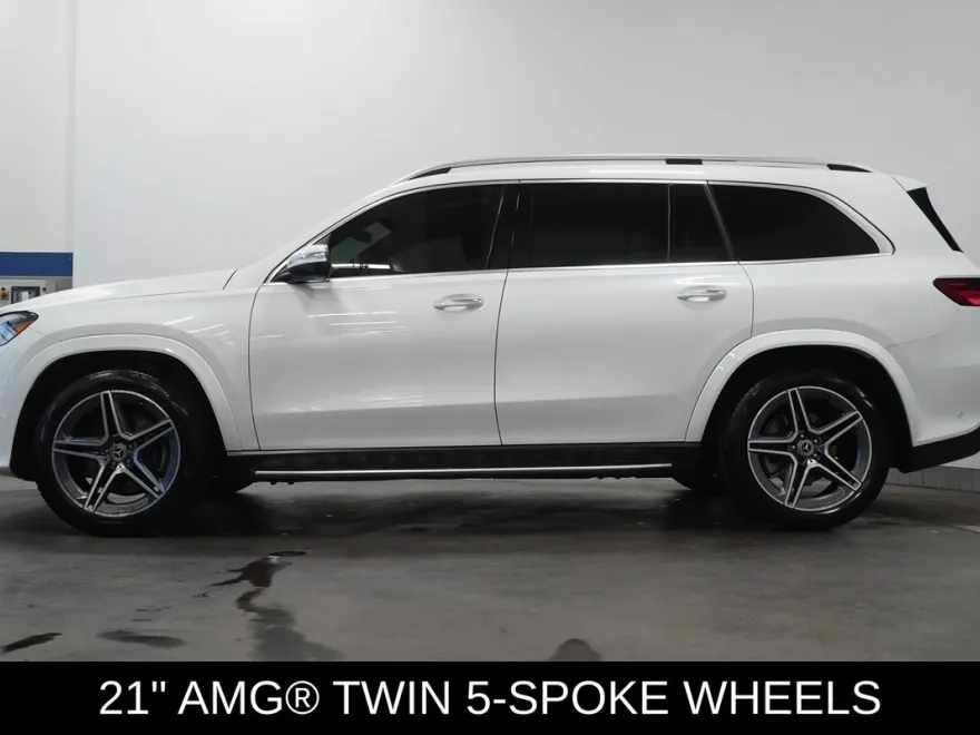2025 Mercedes Benz GLS 450 4MATIC photo 1