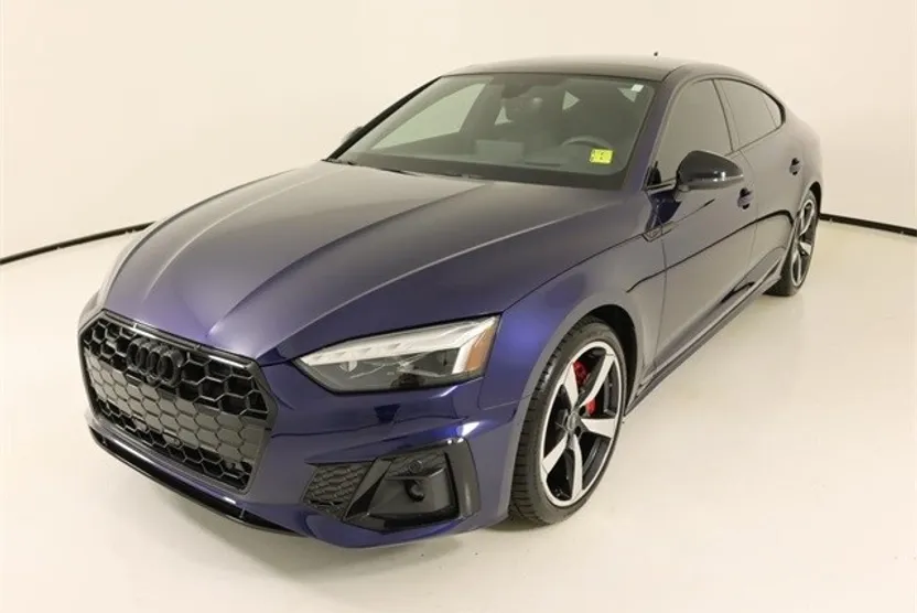 2024 Audi A5 45 S line Prestige photo 1