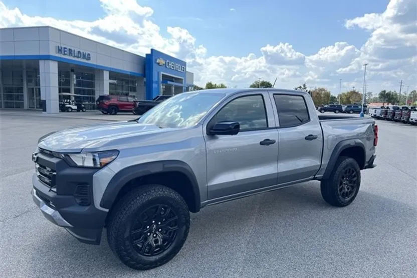 2026 Chevrolet Colorado Trail Boss photo 1