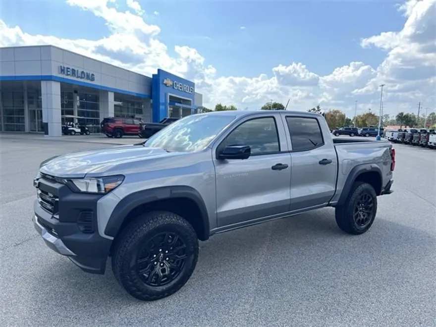 2026 Chevrolet Colorado Trail Boss photo 1