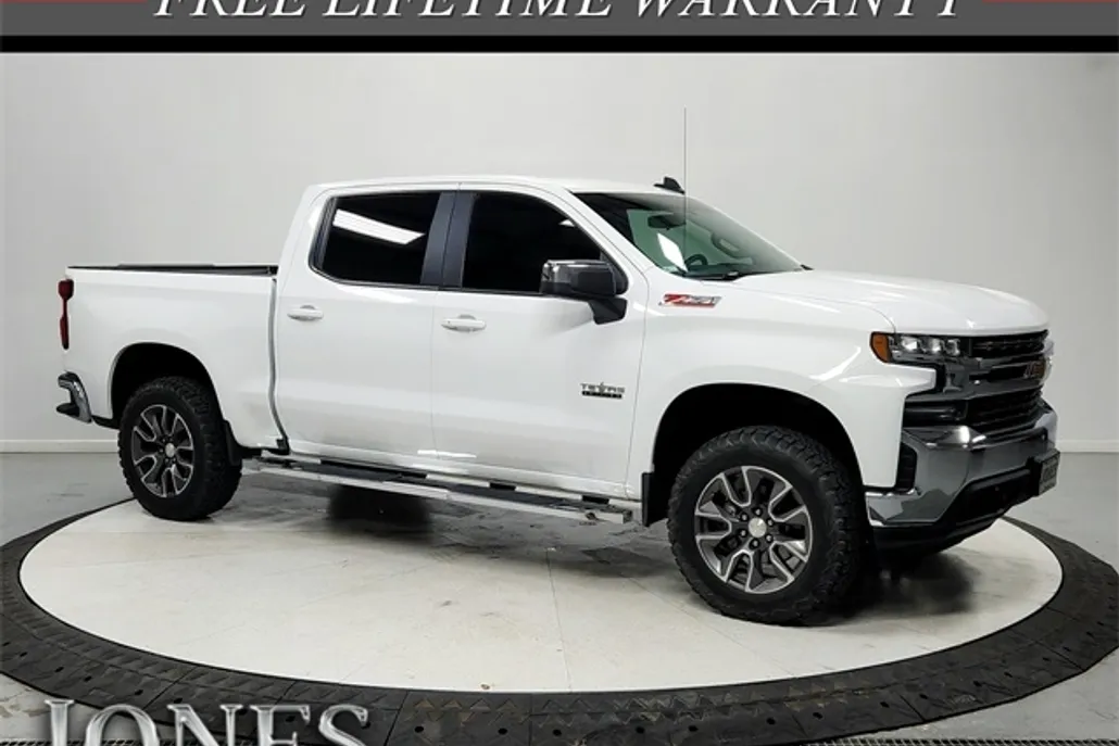 2021 Chevrolet Silverado 1500 LT photo 1