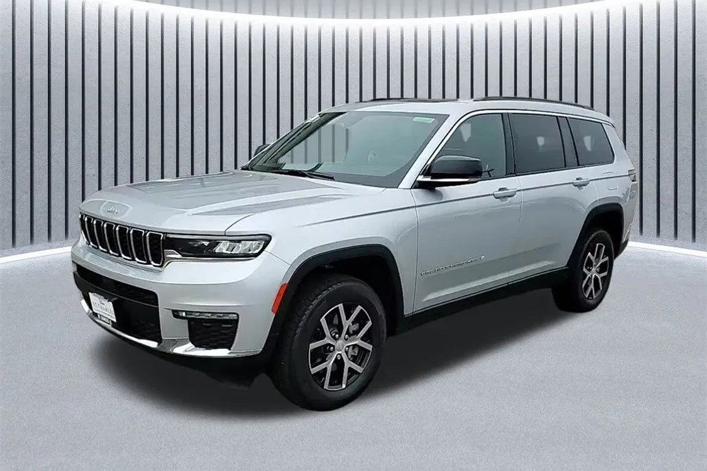 2025 Jeep Grand Cherokee Limited photo 1