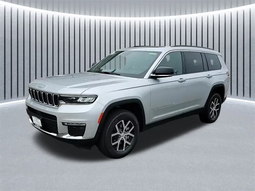 2025 Jeep Grand Cherokee Limited photo 1