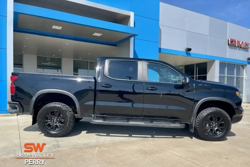 2024 Chevrolet Silverado 1500 ZR2 photo 1