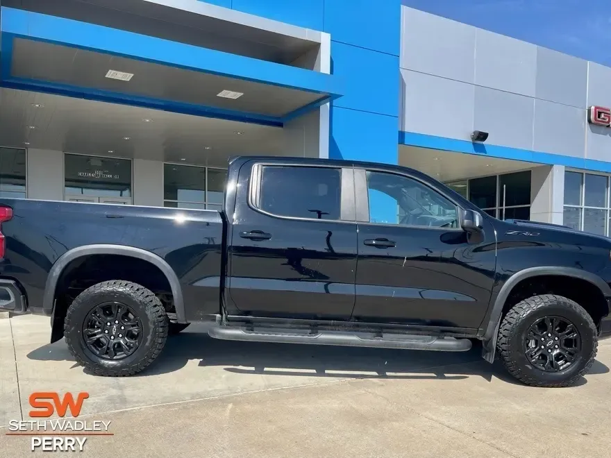 2024 Chevrolet Silverado 1500 ZR2 photo 1