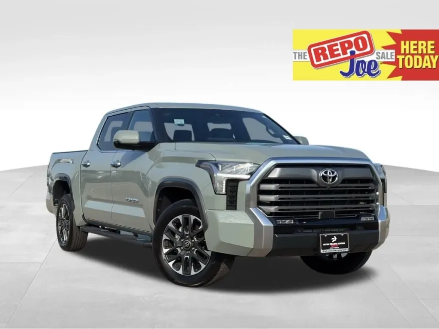 2025 Toyota Tundra Limited photo 1