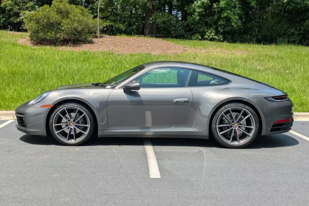 2024 Porsche 911 T 4 photo 1