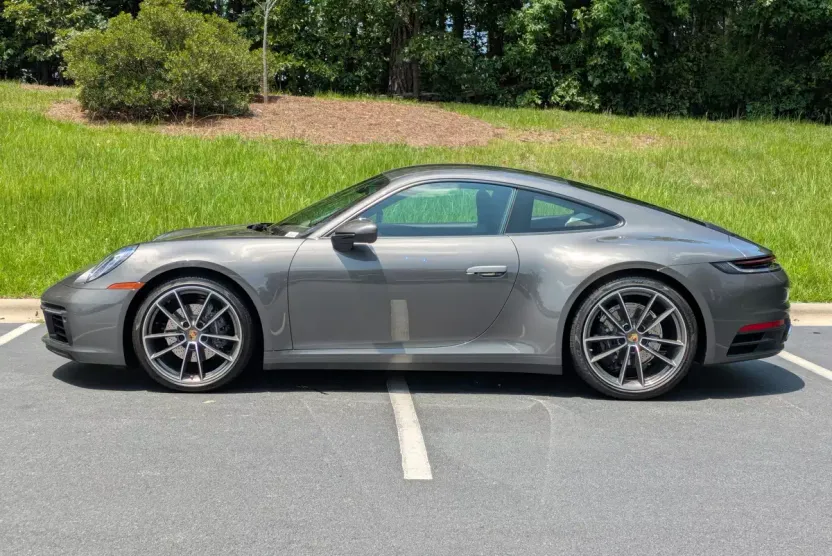 2024 Porsche 911 T 4 photo 1