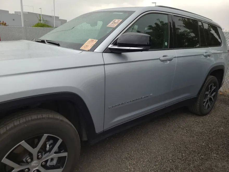 2024 Jeep Grand Cherokee Limited photo 1