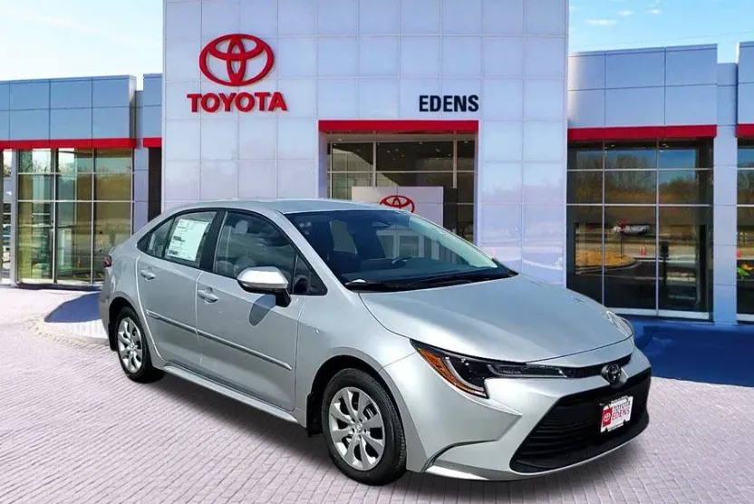 2025 Toyota Corolla LE photo 1