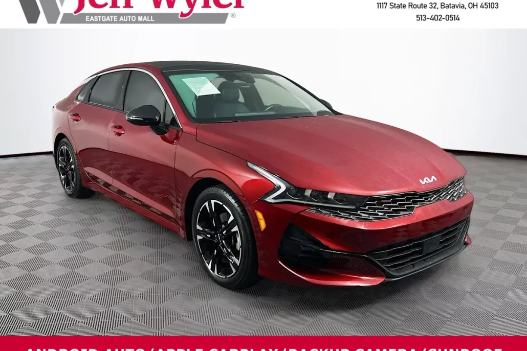 2024 Kia K5 GT-Line photo 1