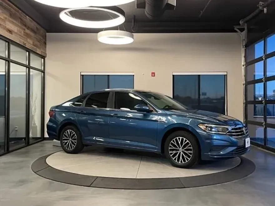 2019 Volkswagen Jetta SEL photo 1