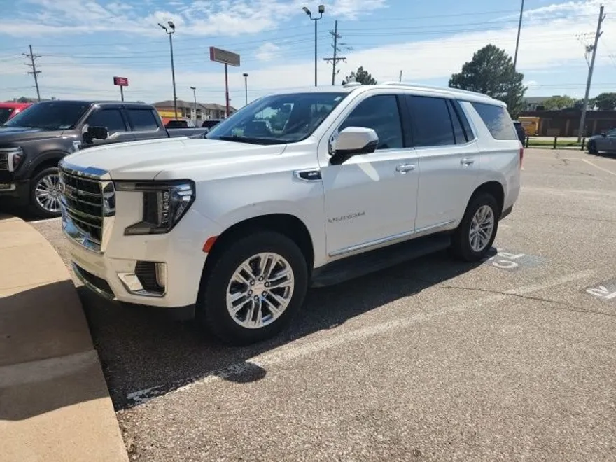 2021 Gmc Yukon SLT photo 1