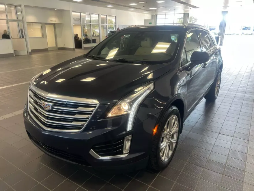 2019 Cadillac XT5 Luxury photo 1