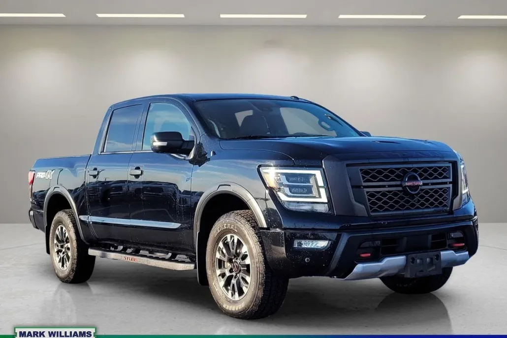 2021 Nissan Titan PRO-4X photo 1