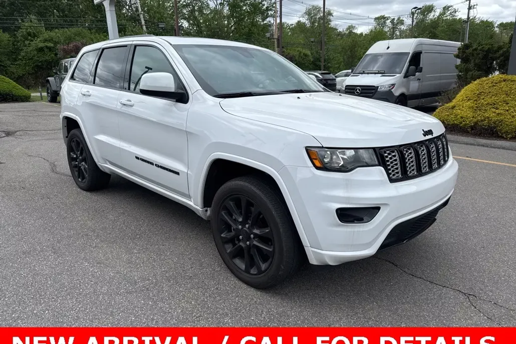 2022 Jeep Cherokee Laredo X photo 1