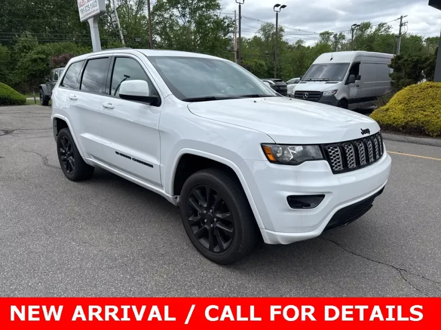 2022 Jeep Cherokee Laredo X photo 1