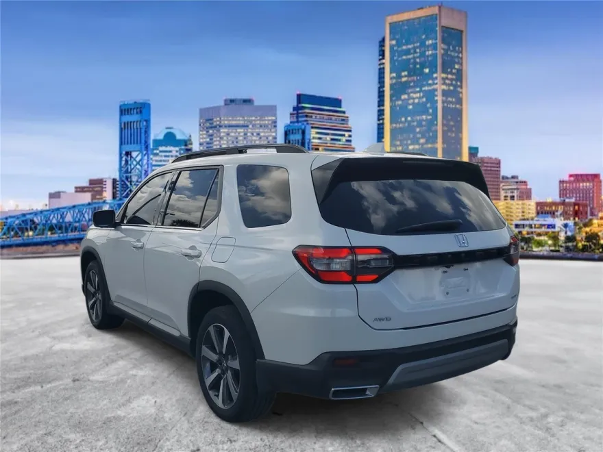 2024 Honda Pilot Elite photo 1