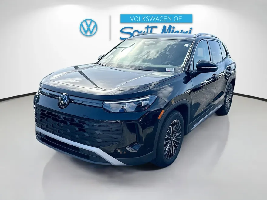 2025 Volkswagen Tiguan S photo 1