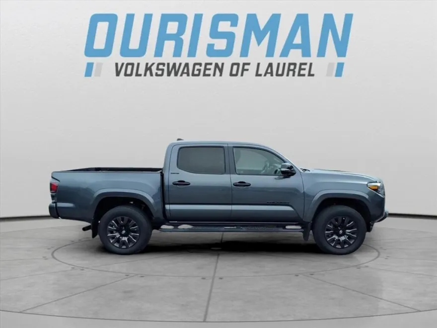 2023 Toyota Tacoma Limited photo 1