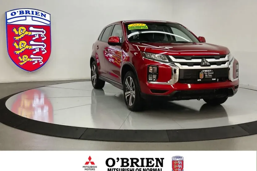 2023 Mitsubishi Outlander Sport ES photo 1