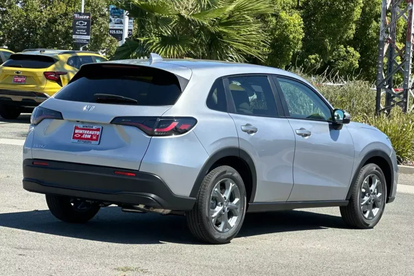2026 Honda HR-V LX photo 1