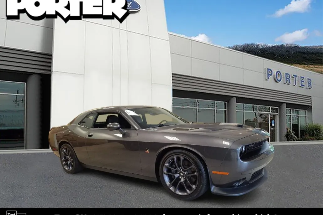 2023 Dodge Challenger R/T Scat Pack photo 1