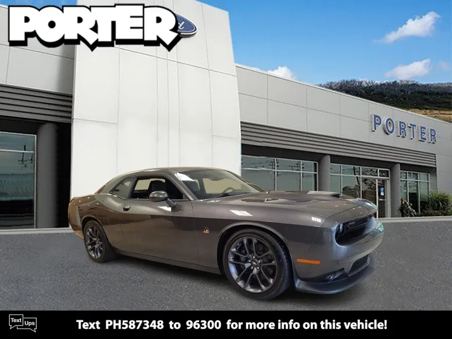 2023 Dodge Challenger R/T Scat Pack photo 1