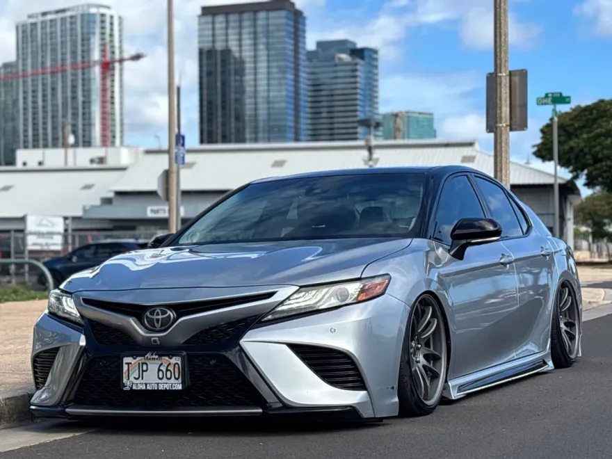 2018 Toyota Camry XSE V6 photo 1