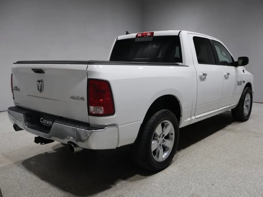 2014 Ram 1500 SLT photo 1