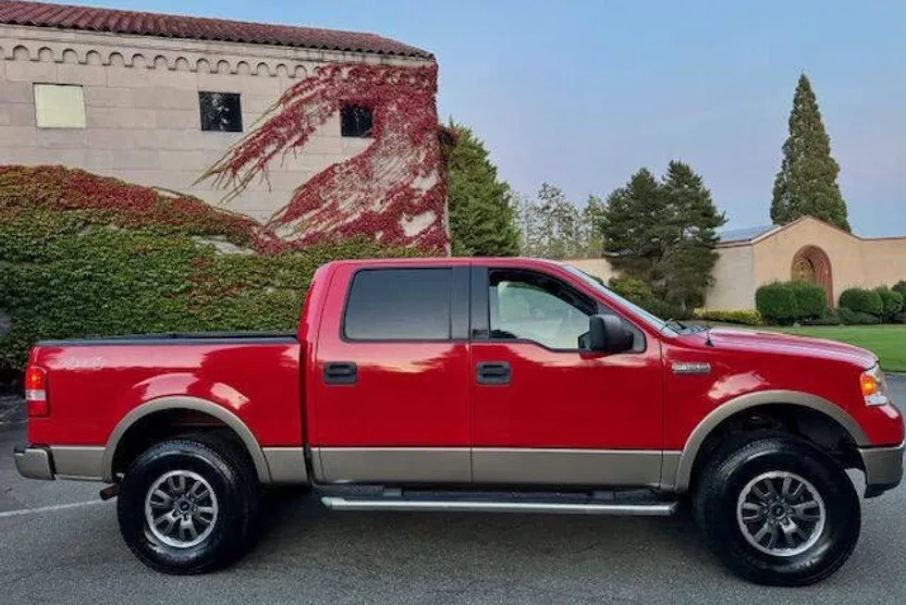 2004 Ford F-150 Lariat photo 1