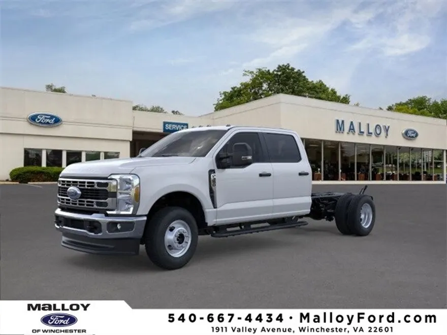 2025 Ford F-350 XL photo 1