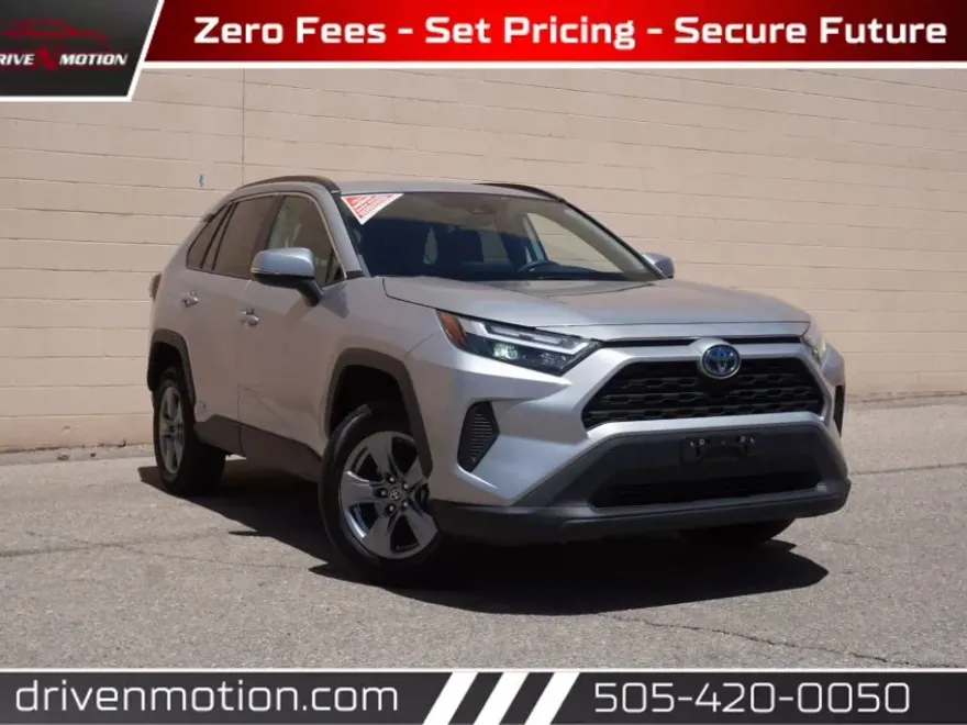 2022 Toyota RAV4 Hybrid XLE Sport photo 1